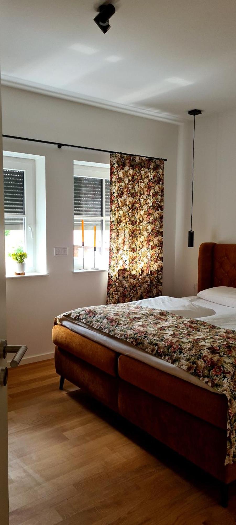 Vierseitenhof Appartements Burg  Cameră foto